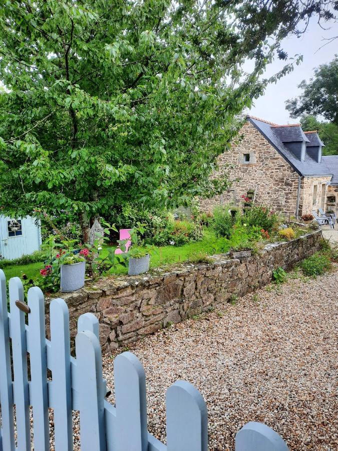 Maison Accueillante A Cleden-Cap-Sizun Avec Jardin Clos Bagian luar foto